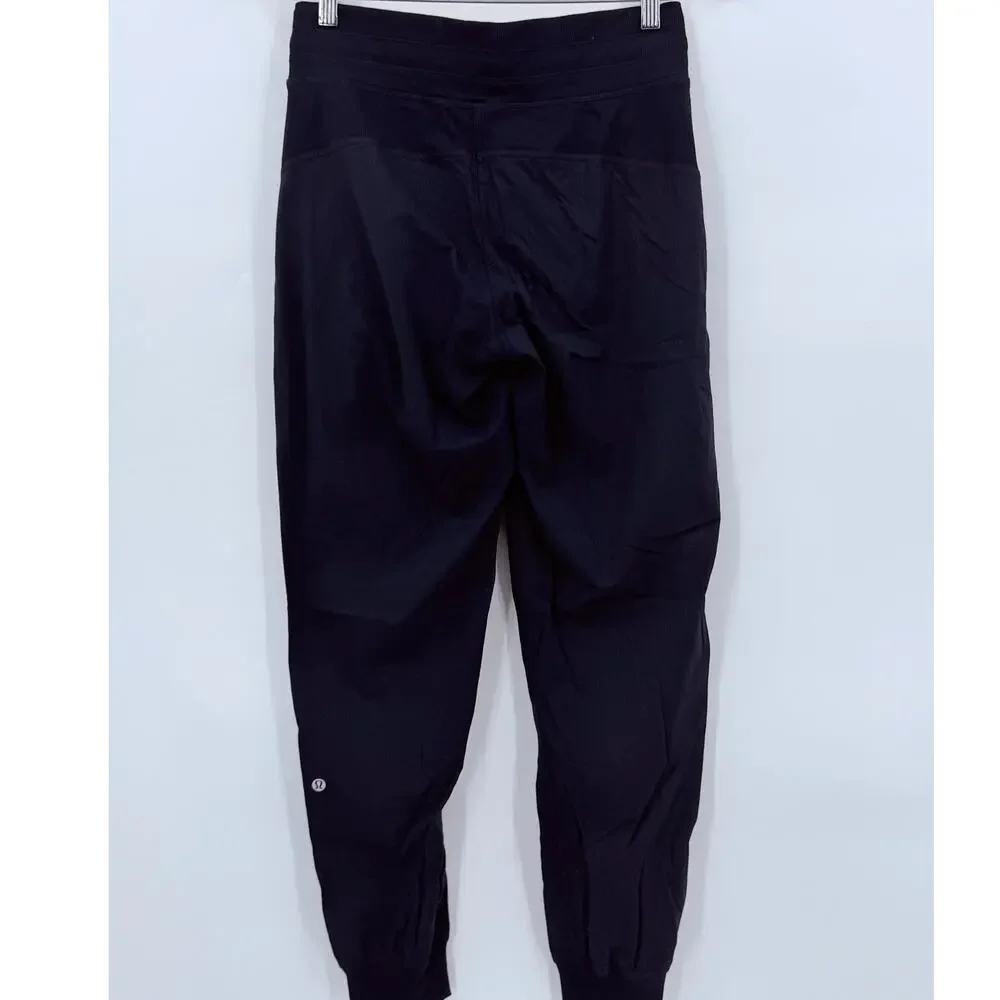 Lululemon Dance Studio Mid-Rise Jogger in True Navy size 6